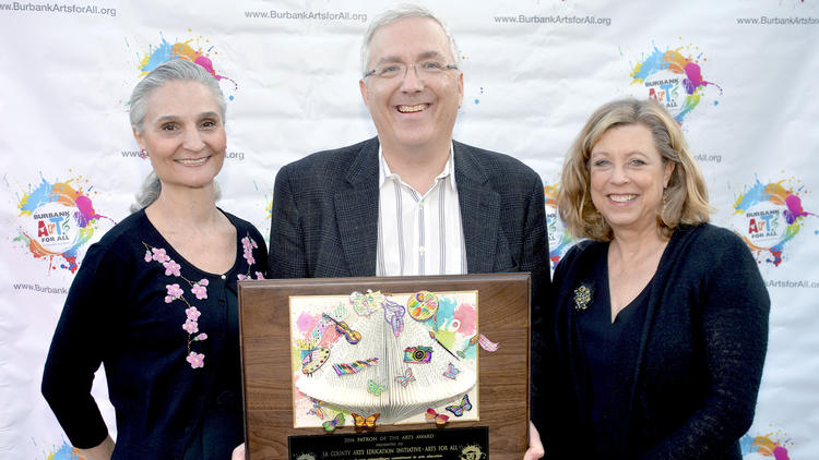 Denise Grande Mark Slavkin and Laura Zucker receive Burbank Arts For All Foundation award.